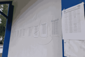 Kertas pengumuman yang ditempel di Fakultas Tarbiyah dan Keguruan, UIN Raden Fatah Kampus A pada Selasa, (12/08/2025).